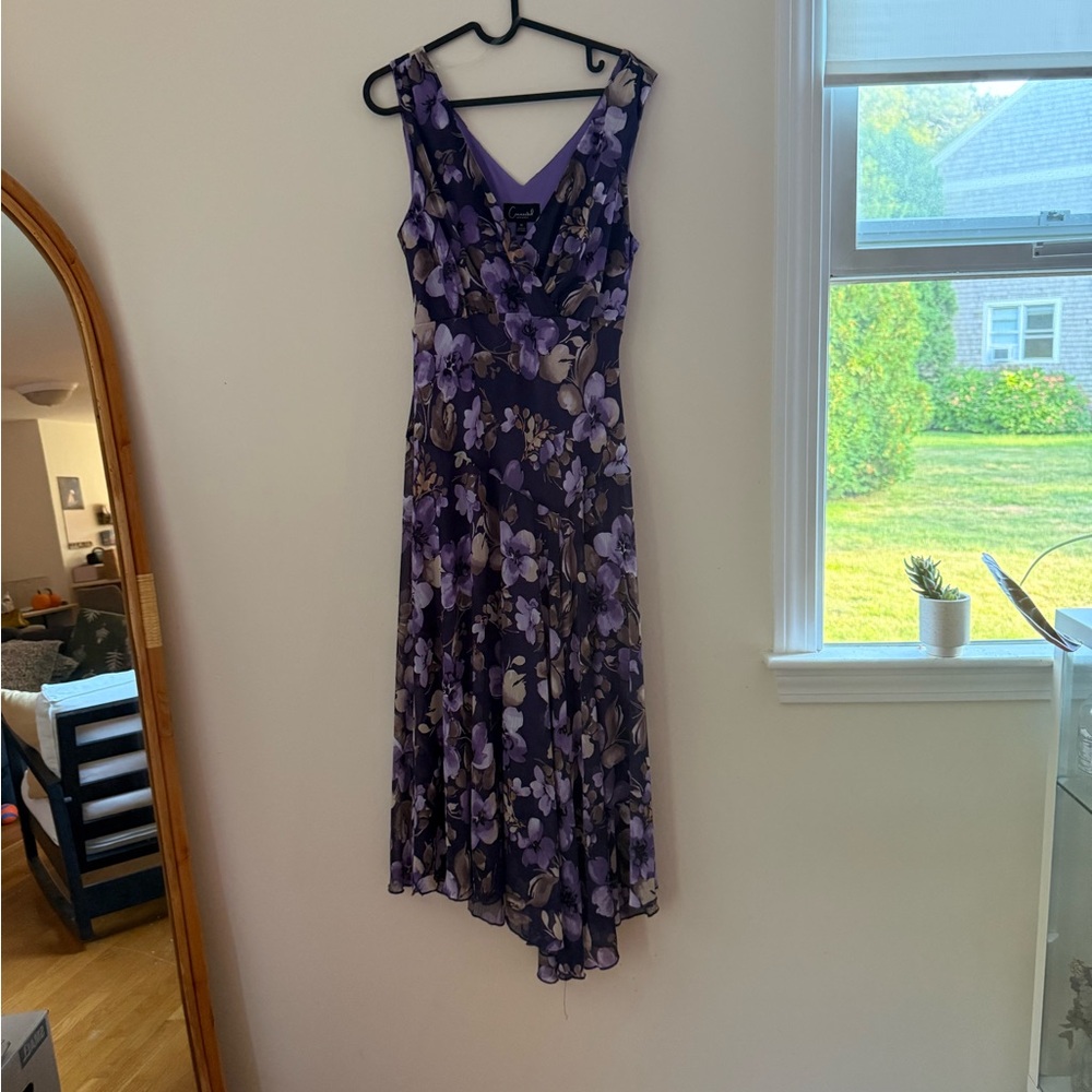 Connected Apparel Purple Floral Asymmetrical Midi Dress - Picture 3 of 9